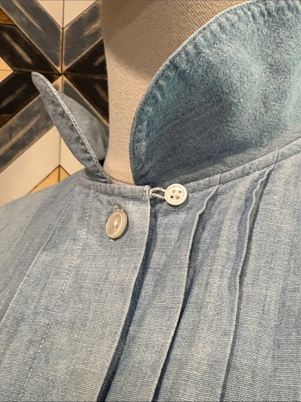 Vintage Ralph Lauren Blue Label Cotton Pleated Denim Button-Down Blouse size 8 - Picture 11 of 13
